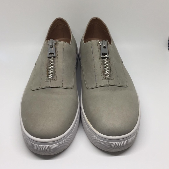 Steve Madden Gratis Grey Top Zip Shoes - Picture 2 of 9